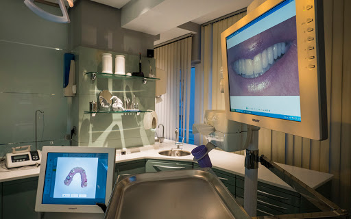 Clínica Odontológica León - Dr Fernando Rodríguez en León, León