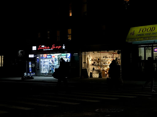 Vaporizer Store «Grand Smoke Shop Brooklyn», reviews and photos, 176 Grand St, Brooklyn, NY 11211, USA