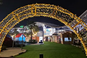City Center Al Zahia Winter Garden image