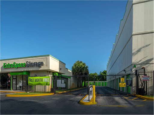 Self-Storage Facility «Storage Post Self Storage Mills Pond Park», reviews and photos, 1900 NW 19th St, Fort Lauderdale, FL 33311, USA