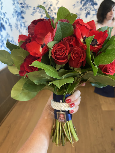 Florist «Viviano Flower Shop», reviews and photos, 32050 Harper Ave, St Clair Shores, MI 48082, USA