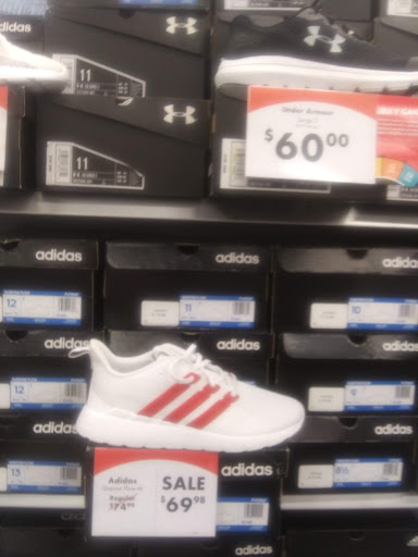 Shoe Store «Shoe Carnival», reviews and photos, 321 NW Loop 410, San Antonio, TX 78216, USA