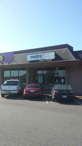 Cell Phone Store «MetroPCS Authorized Dealer», reviews and photos, 6706 19th St W, University Place, WA • 98499, USA