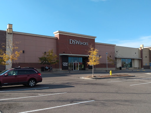 DSW Designer Shoe Warehouse, 15600 E Briarwood Cir, Aurora, CO 80016, USA, 
