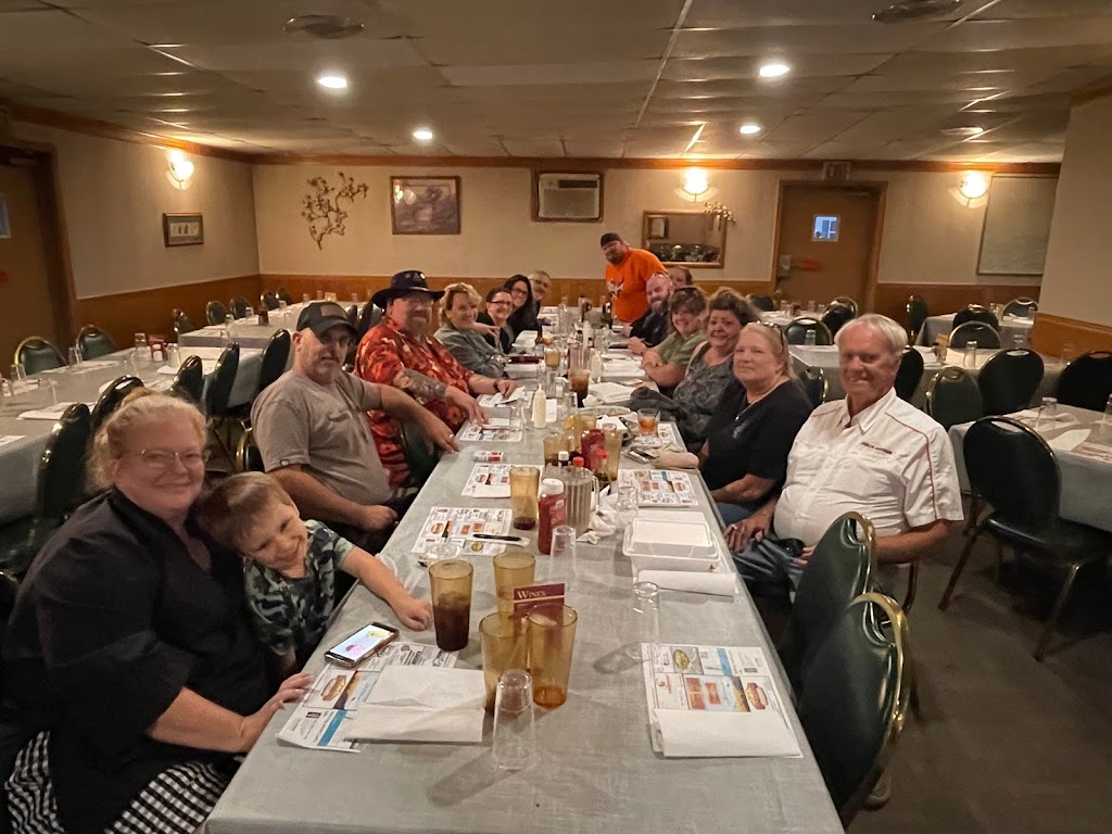 Country Heights Supper Club 53811