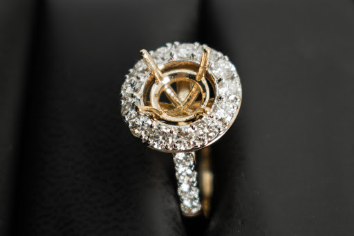 Pawn Shop «Golden Nugget Pawn & Jewelry», reviews and photos, 2132 US-19, Holiday, FL 34691, USA