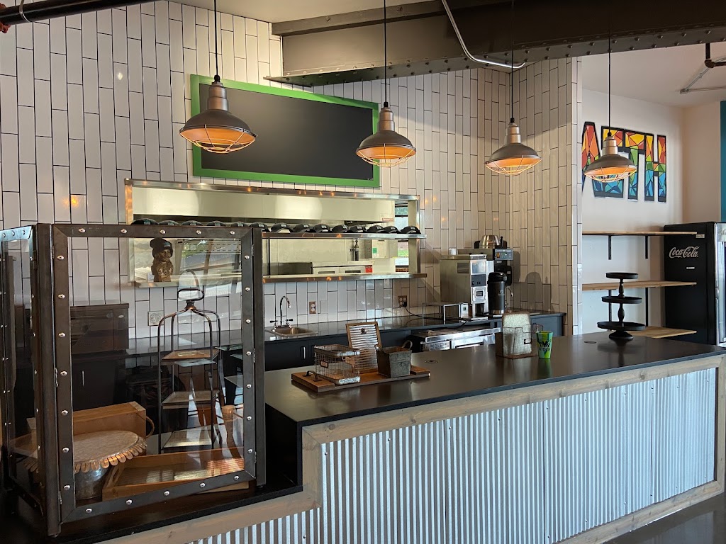 DV8 Kitchen - East End 40508