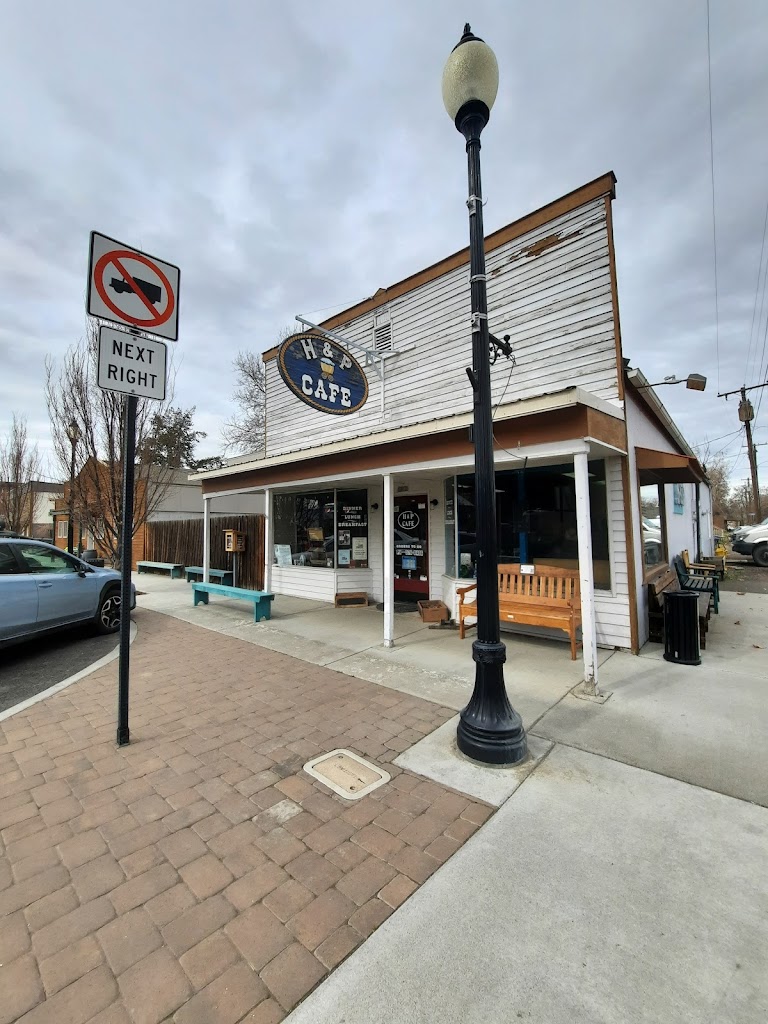 H & P Cafe 97826