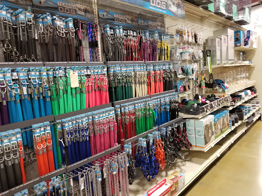 Farm Equipment Supplier «Tarwater Farm & Home Supply», reviews and photos, 4107 NW Topeka Blvd, Topeka, KS 66617, USA