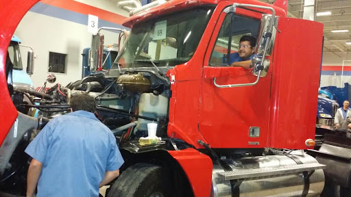 Trade School «Lincoln College of Technology», reviews and photos