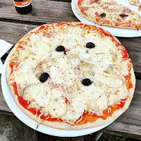 Plats et boissons du Pizzeria Séb' PIZZA - Fauconnières à Montélier - n°3