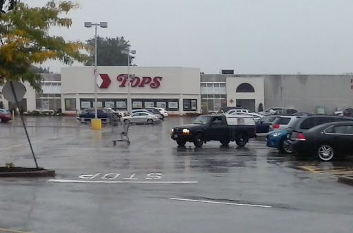 TOPS Friendly Markets, 5175 Broadway, Depew, NY 14043, USA, 
