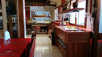 Atmosphère du Restaurant asiatique Restaurant Le Pacifique La Pomme 金蕟楼 特色中餐 à Marseille - n°9