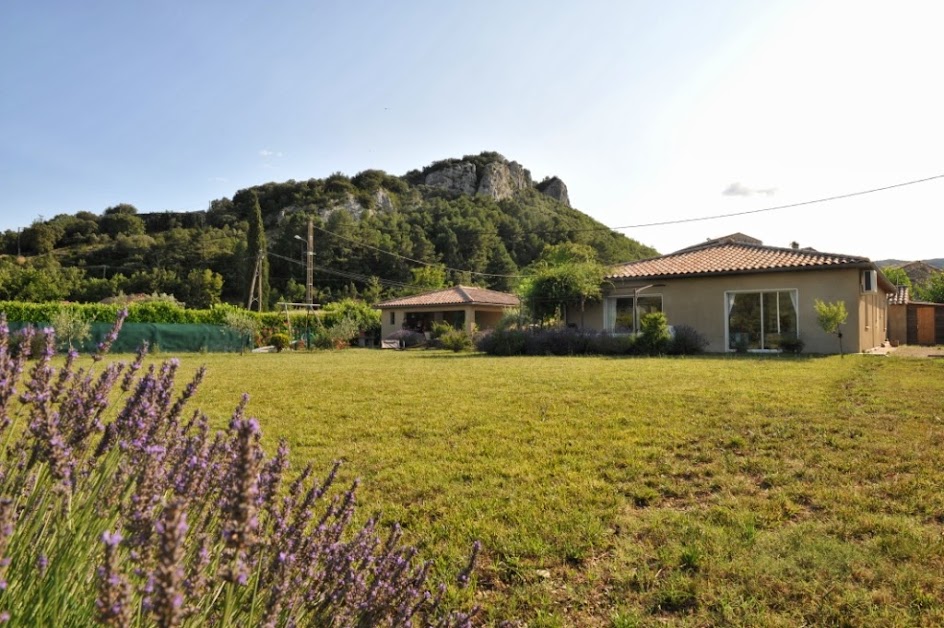 Les carradoux:Maison de vacances gîte piscine location(Ardeche Sud Vallon Pont d´Arc Salavas) à Salavas (Ardèche 07)