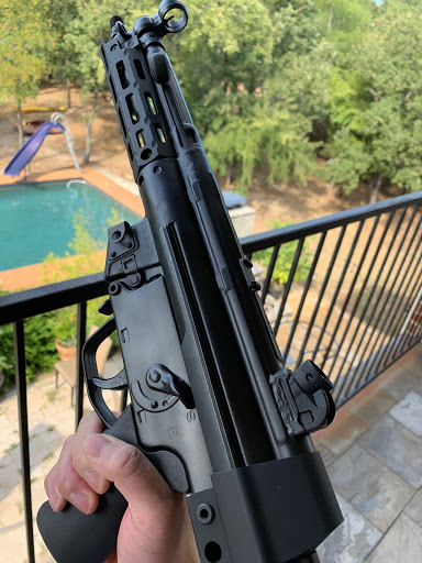 Gun Shop «Kentucky Windage», reviews and photos, 92 Grapevine Hwy #90, Hurst, TX 76054, USA