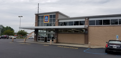 Supermarket «ALDI», reviews and photos, 606 N West End Blvd, Quakertown, PA 18951, USA