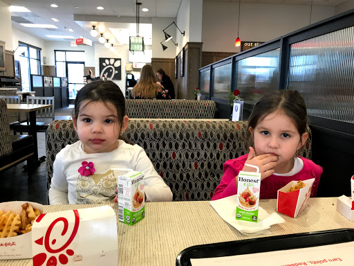 Restaurant «Chick-fil-A Countryside», reviews and photos, 6007 South La Grange Road, Countryside, IL 60525, USA