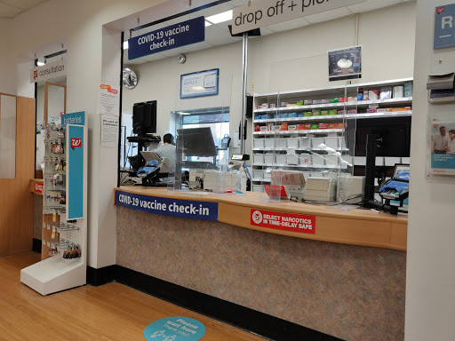 Drug Store «Walgreens», reviews and photos, 1010 Maple Ave, Lisle, IL 60532, USA