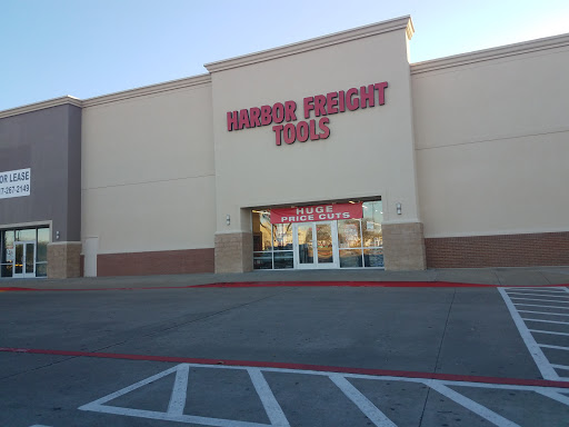 Hardware Store «Harbor Freight Tools», reviews and photos, 1102 W Arbrook Blvd # 104, Arlington, TX 76015, USA