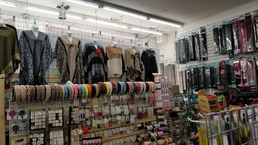 Beauty Supply Store «Elim Wig & Beauty Supply», reviews and photos, 4631 N Broadway St, Chicago, IL 60640, USA