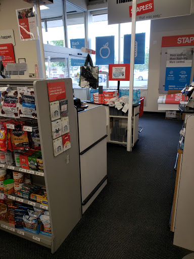 Office Supply Store «Staples», reviews and photos, 1075 N Main St, Warrington, PA 18976, USA