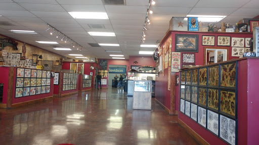 Tattoo Shop «Fast Lane Tattoo (Oracle Rd.)», reviews and photos, 3801 N Oracle Rd, Tucson, AZ 85705, USA