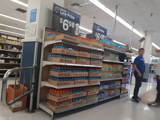 Discount Store «Walmart», reviews and photos, 1400 Hilltop Mall Rd, Richmond, CA 94806, USA