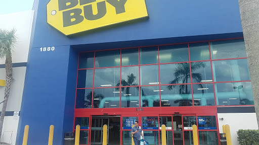Electronics Store «Best Buy», reviews and photos, 1880 Palm Beach Lakes Blvd, West Palm Beach, FL 33401, USA