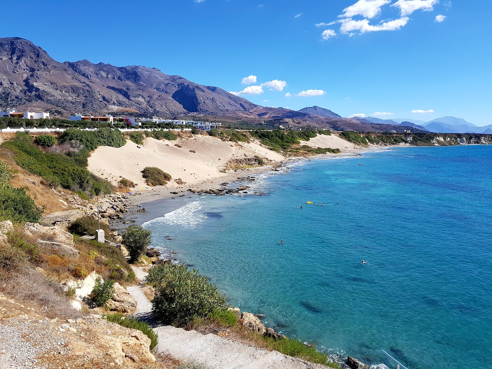 Foto de Orthi Ammos com praia espaçosa