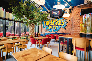 Photo n°88 de Melting Pot Food Court à Bagnolet ()