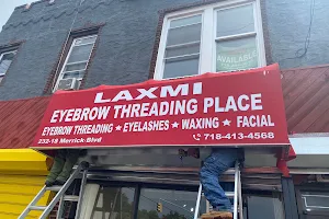 Laxmi Eyebrow Threading Place image