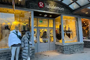 lululemon image