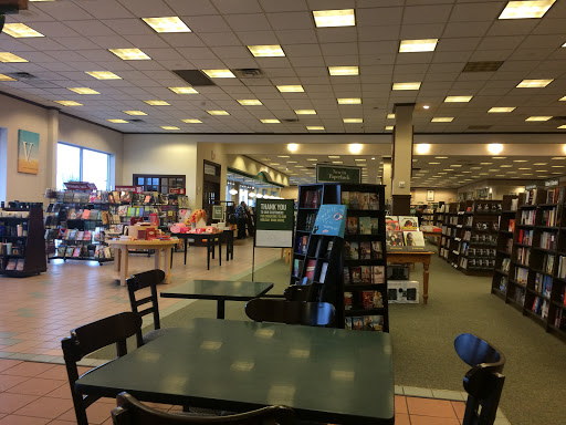 Book Store «Barnes & Noble», reviews and photos, 31325 Pacific Hwy S, Federal Way, WA 98003, USA