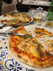 Pizzeria L' Annunziata Via delle Mandre, 95030 Mascalucia CT, Italia