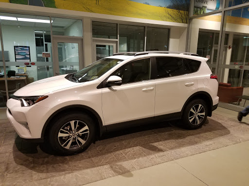 Toyota Dealer «Bennett Toyota», reviews and photos, 1951 Lehigh St, Allentown, PA 18103, USA