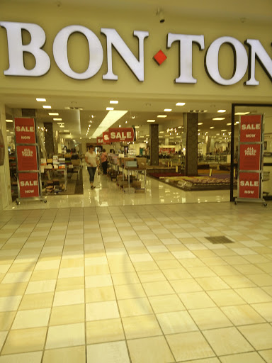 Shopping Mall «The Maine Mall», reviews and photos, 364 Maine Mall Rd, South Portland, ME 04106, USA