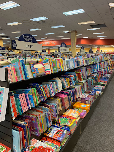 Book Store «Books-A-Million», reviews and photos, 5125 Jonestown Rd #465, Harrisburg, PA 17112, USA