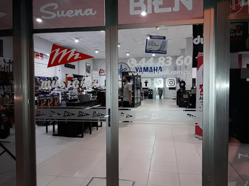 Music Hall - Mega Store - Tte. Fariña