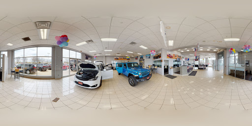Car Dealer «Gurnee Chrysler Jeep Dodge Ram», reviews and photos, 7255 Grand Ave, Gurnee, IL 60031, USA