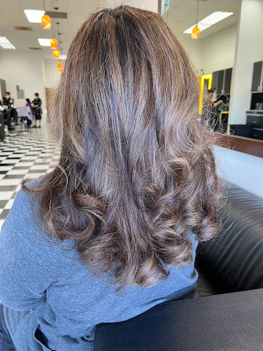 Beauty Supply Store «Kut N Beauty», reviews and photos, 2050 W Whittier Blvd, La Habra, CA 90631, USA