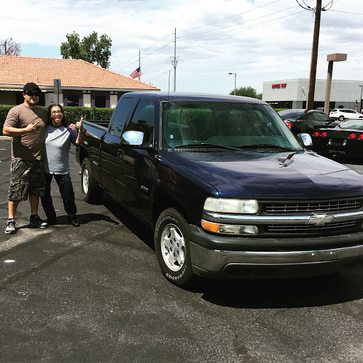 Used Car Dealer «Avondale Auto Center», reviews and photos, 15 W Van Buren St, Avondale, AZ 85323, USA