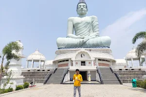 Dhyana Buddha Statue image