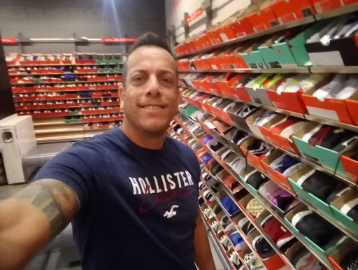 Sporting Goods Store «Nike Factory Store», reviews and photos, 1 Premium Outlet Blvd #699, Tinton Falls, NJ 07753, USA