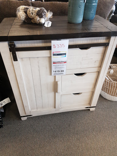 Furniture Store «Unclaimed Freight Furniture - Yankton», reviews and photos, 2320 Broadway St, Yankton, SD 57078, USA