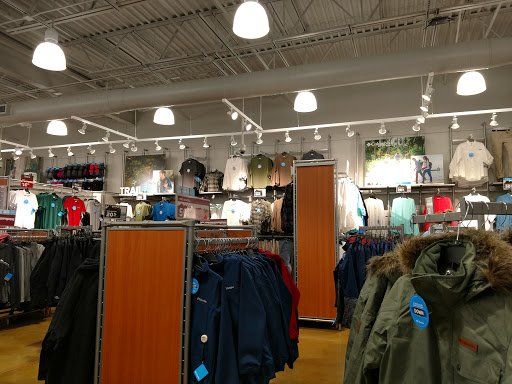 Sportswear Store «Columbia Sportswear Outlet Store at Tanger Outlet Center», reviews and photos, 2200 Tanger Blvd #100, Washington, PA 15301, USA