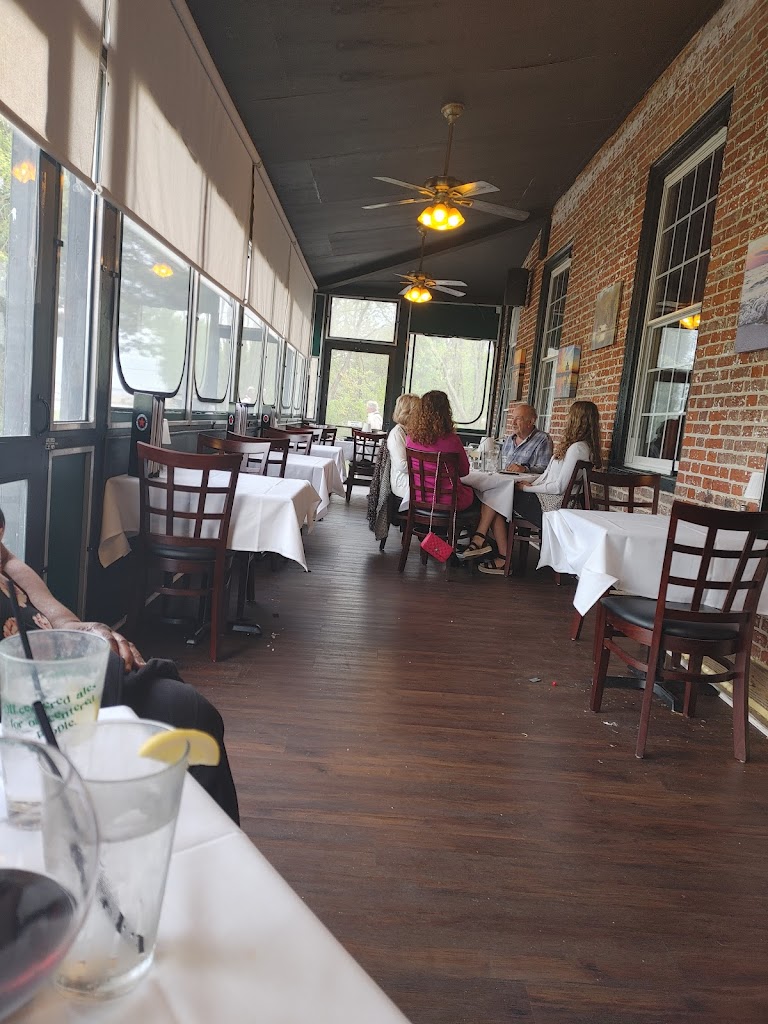 Augustine Inn Seafood & Chop House 19709