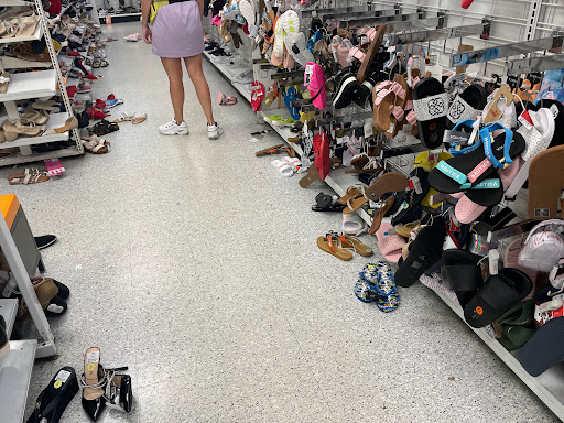 Clothing Store «Ross Dress for Less», reviews and photos, 12115 Biscayne Blvd, North Miami, FL 33181, USA