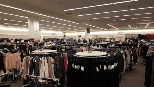 Department Store «Nordstrom Rack Woodfield», reviews and photos, 1520 E Golf Rd, Schaumburg, IL 60173, USA