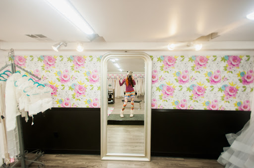 Bridal Shop «Second Summer Bride, By Appointment», reviews and photos, 1433 Fulton Ave A, Sacramento, CA 95825, USA