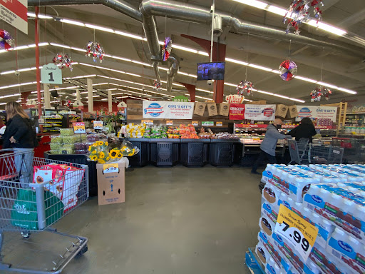 Grocery Store «Grocery Outlet Bargain Market», reviews and photos, 125 Hickey Blvd, South San Francisco, CA 94080, USA